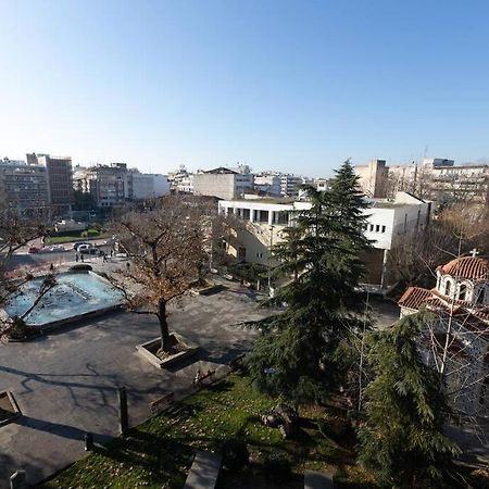 Λάρισα Διαμέρισμα Με Θέα Πλατεία Στο Κέντρο Της Πόλης Apartamento Exterior foto